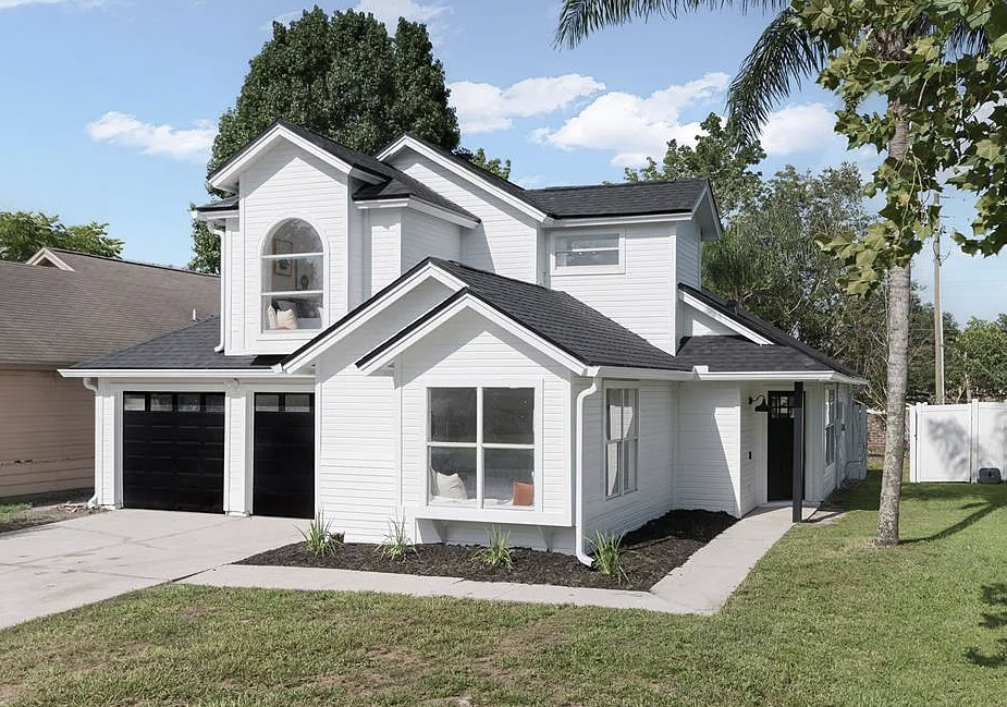 9987 Triple Crown Cir